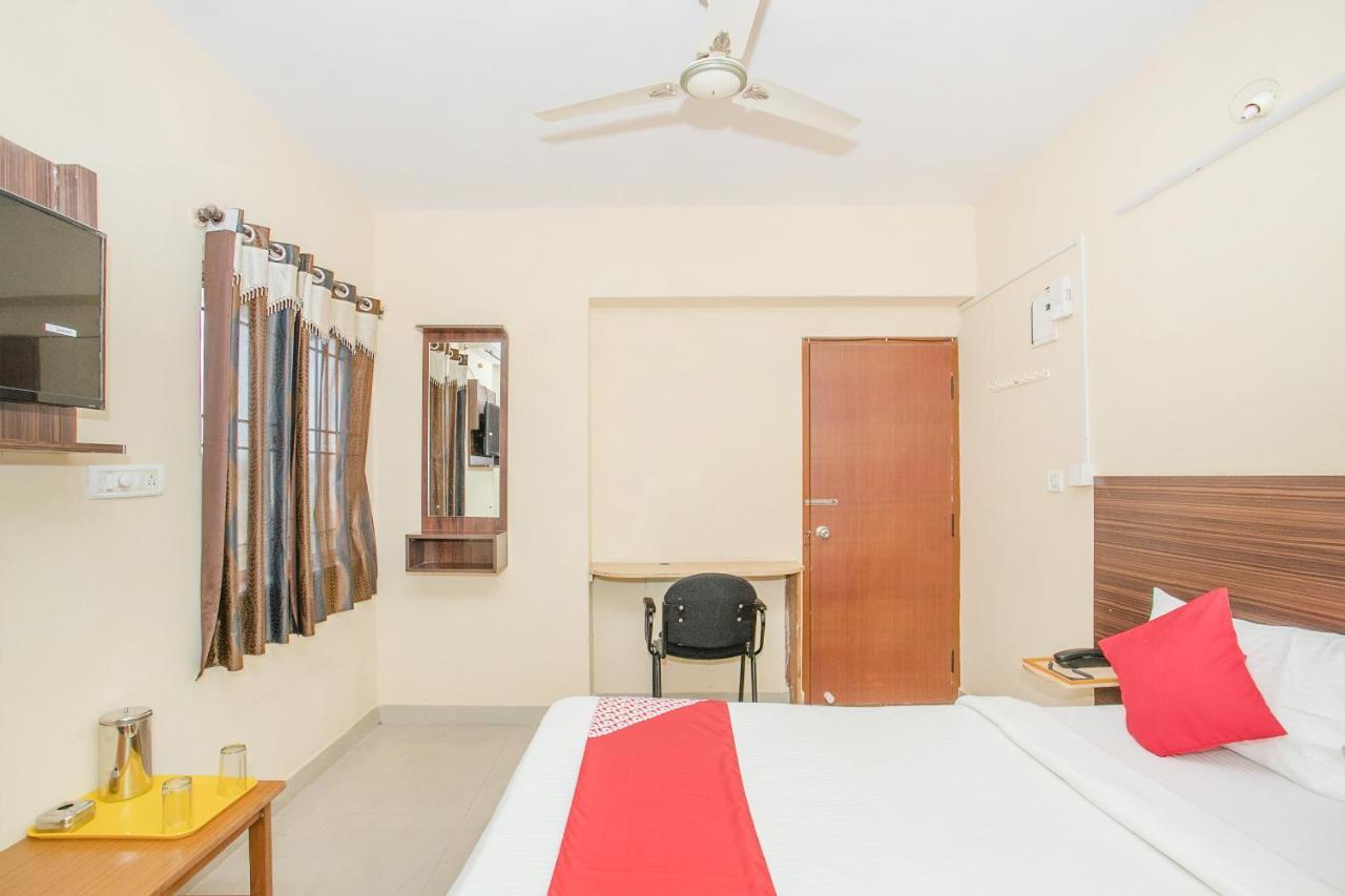 Oyo 10291 Sri Venkatadri Residency Hotell Bangalore Exteriör bild