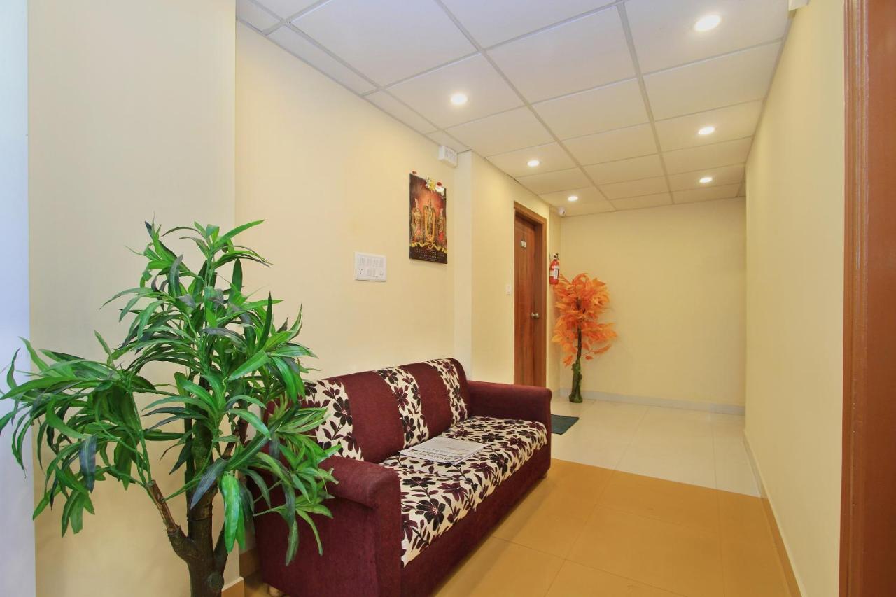 Oyo 10291 Sri Venkatadri Residency Hotell Bangalore Exteriör bild
